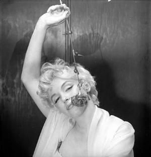 Marylyn Monroe_Ambassador Hotel_New York1