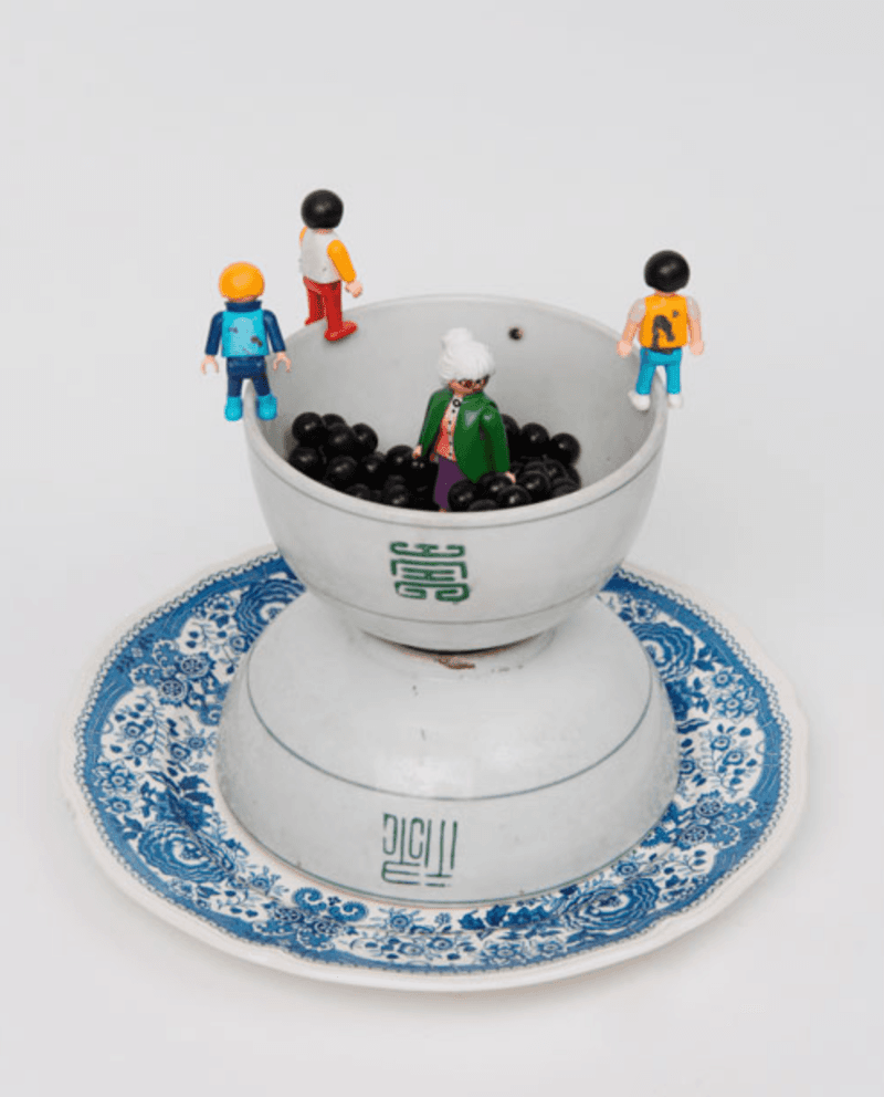Materials 2007-지 밥그릇은 지가 타고나는겨 · 혼합매체 · 30×30×40cm · 2017