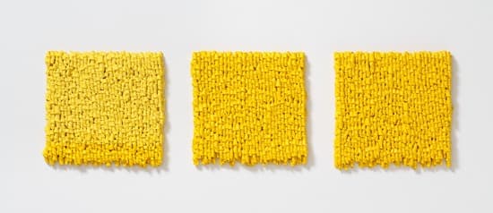 (서정희)Yellow Symptom · Ceramic · 21x21cm x 3ea · 2017
