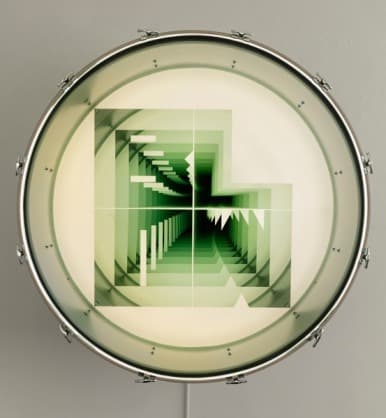 Blow · LES lights. drum. one-way mirror. mirror and electric energy · 91.4x91.4x55.9cm · 2016