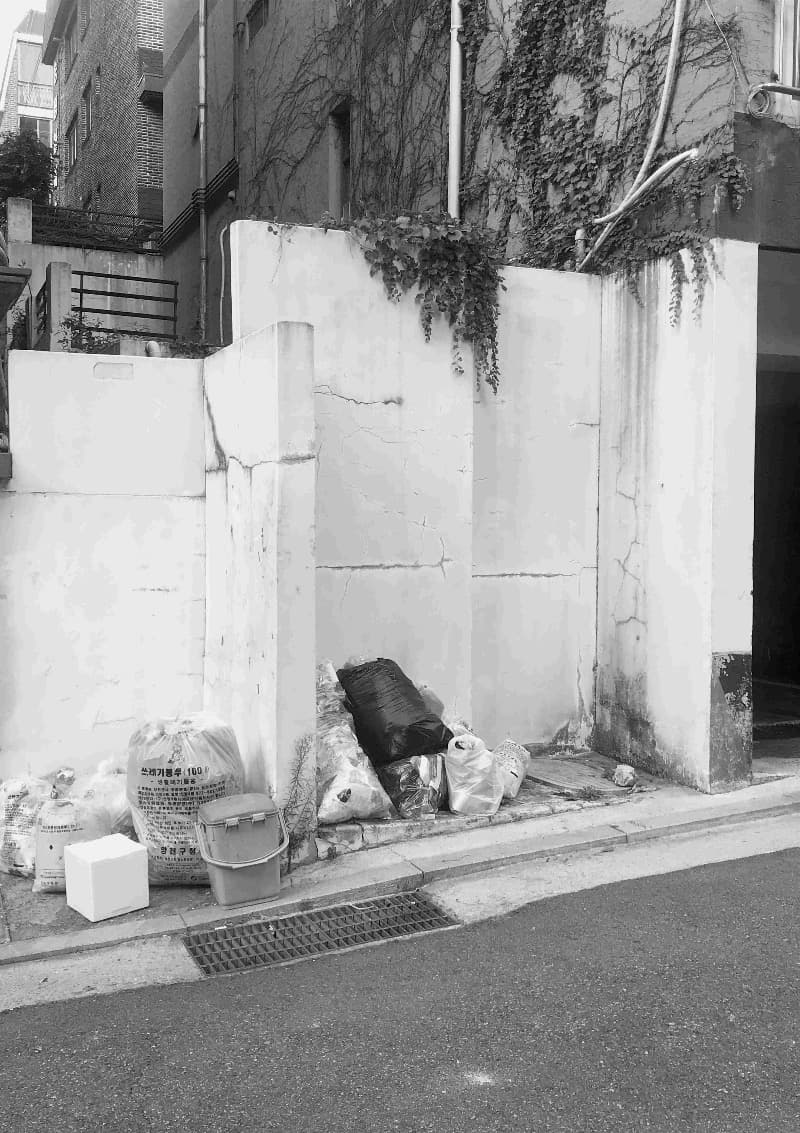 LIGHT, NON-LIGHT 포스터