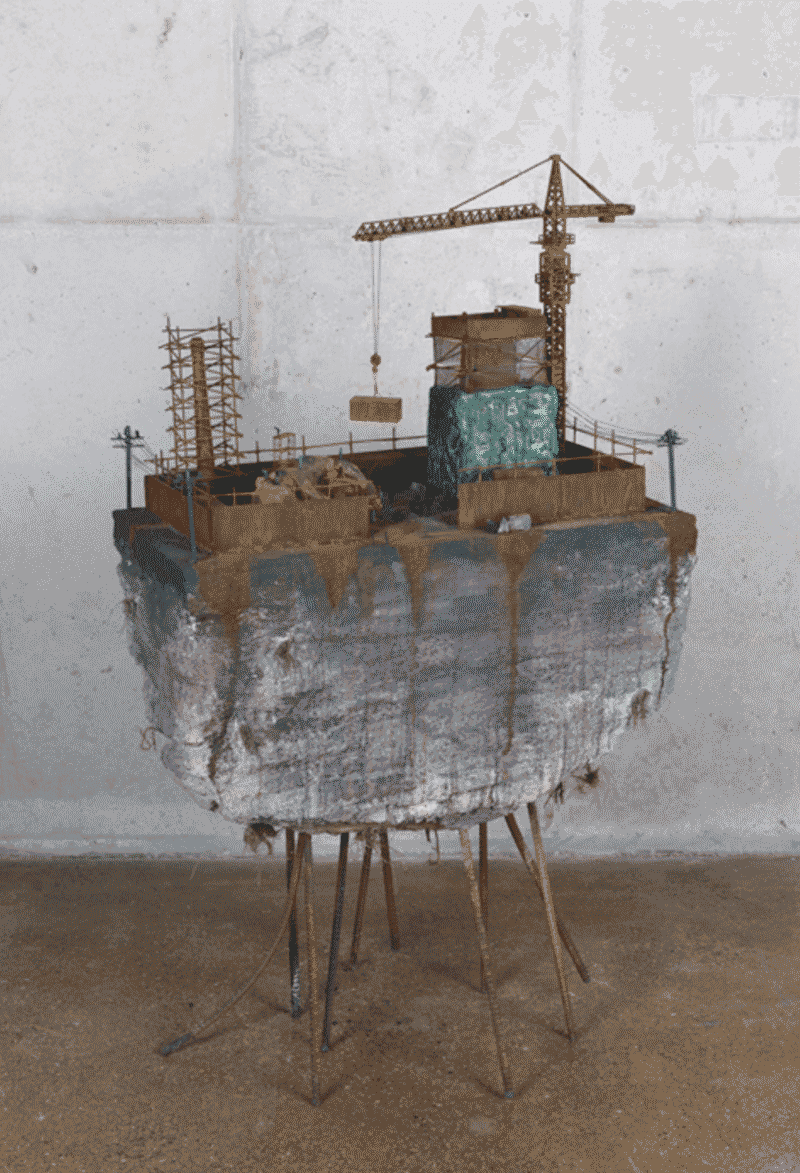 생산적 미완#1 · 시멘트.  철근.  IUF.  기타 오브제 · 139×77×44cm · 2018