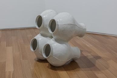 Four sides · Ceramic · 61 x 61 x 45cm · 2015