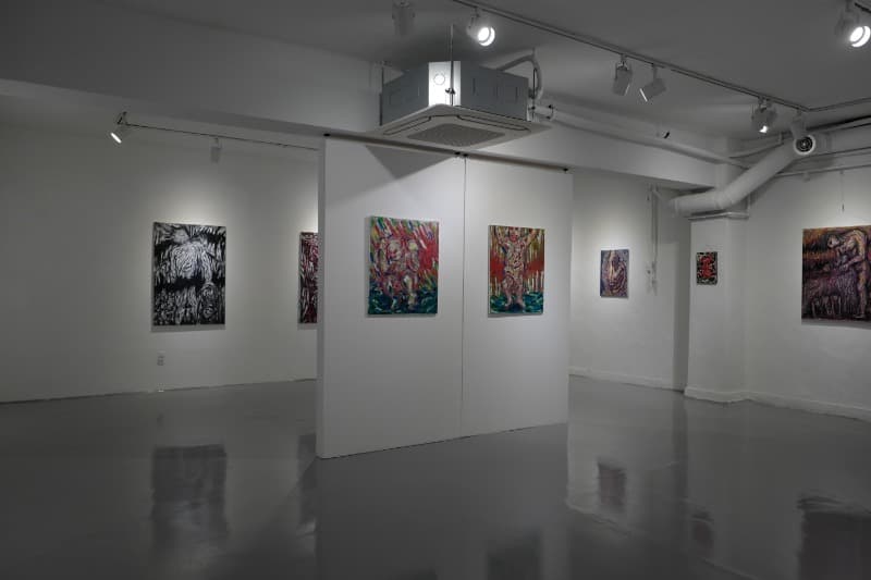 ‘박제된 환상’ 전시전경 · Exhibition view