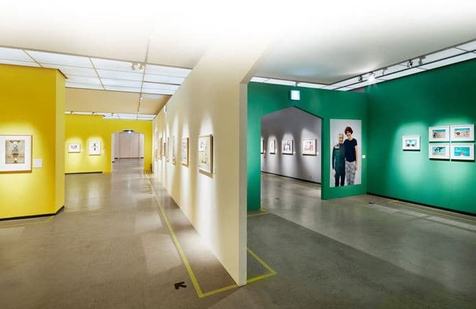 <행복을 그리는 화가 에바 알머슨> 전시전경 · Exhibition view