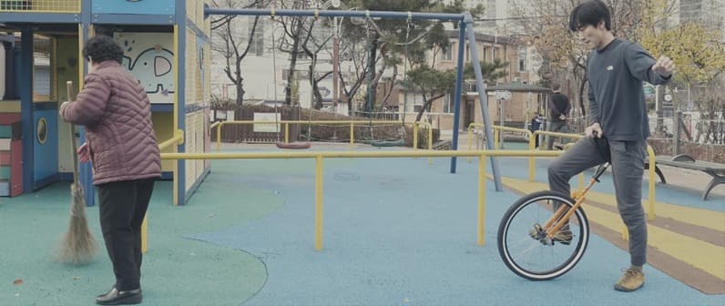 강기석 서커스 · 싱글 채널 비디오 · 33분 48초 · 2019 · Circus · single channel video