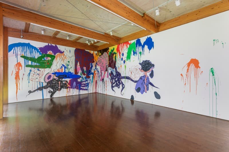 <기묘한 살갗> 전시전경 · exhibition view