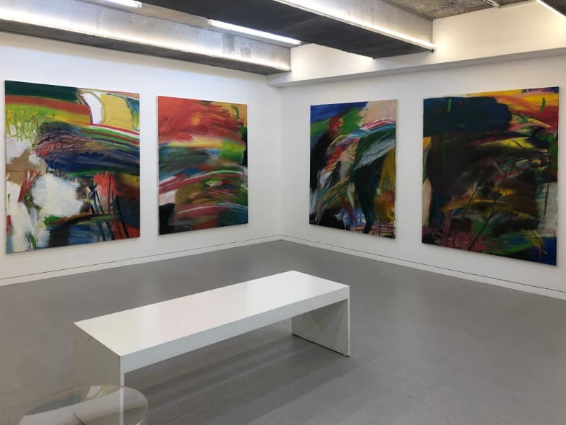 <얼굴을 던지는 사람들 > 전시전경 · Exhibition view