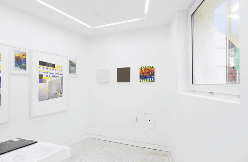<Uncolored> 전시전경 · <Uncolored> Exhibition view