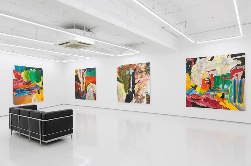 <Uncolored> 전시전경 · <Uncolored> Exhibition view