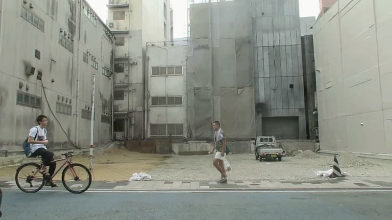 오카마츠 토모키_변화하는 거리의 윤곽 · 싱글채널비디오 · 33분 19초 · 2018 · Changing outline of street