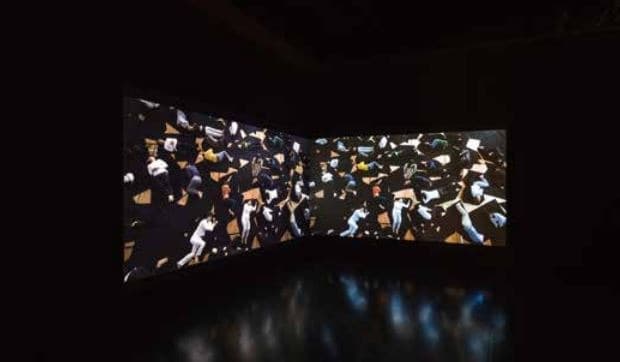 잠 · 2채널 비디오 설치_컬러_사운드 · 8 min · 2015 · The Sleep · Two-channel video installation_color_sound / 8min
