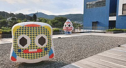 전시 전경 · Exhibition view