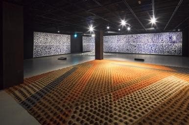 만인융릉(萬人隆陵) · 한국의 흙 · 820x820cm · 2019 · Maninyungreung · Soil