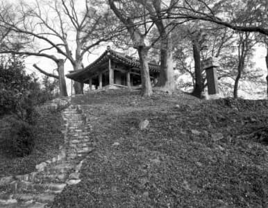 전남 나주 벽류정(全南 羅州 碧流亭) · Gelatin Silver Print · 50.8X60.96cm · 2012 · Byeok-ru Pavilion in Naju · Gelatin Silver Print