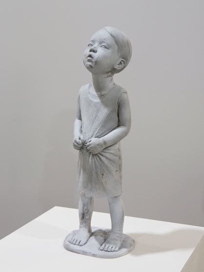 아들의 창(窓) · 레진에 아크릴채색_ 스크래치 · 48×13×11cm · 2019 · Window of son · Acrylic on resin_Scratch