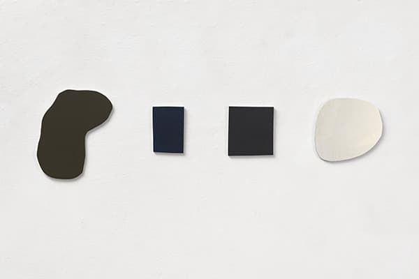 Imi Knoebel, Element S.2 · Acrylic, aluminum · 37x142x1cm · 2018 · Imi Knoebel, Element S.2 · Acrylic, aluminum