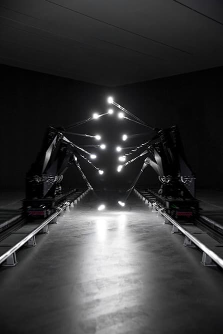 Fifteen Points II · 1220 x 240 x 2cm · 2019 · Fifteen Points II
