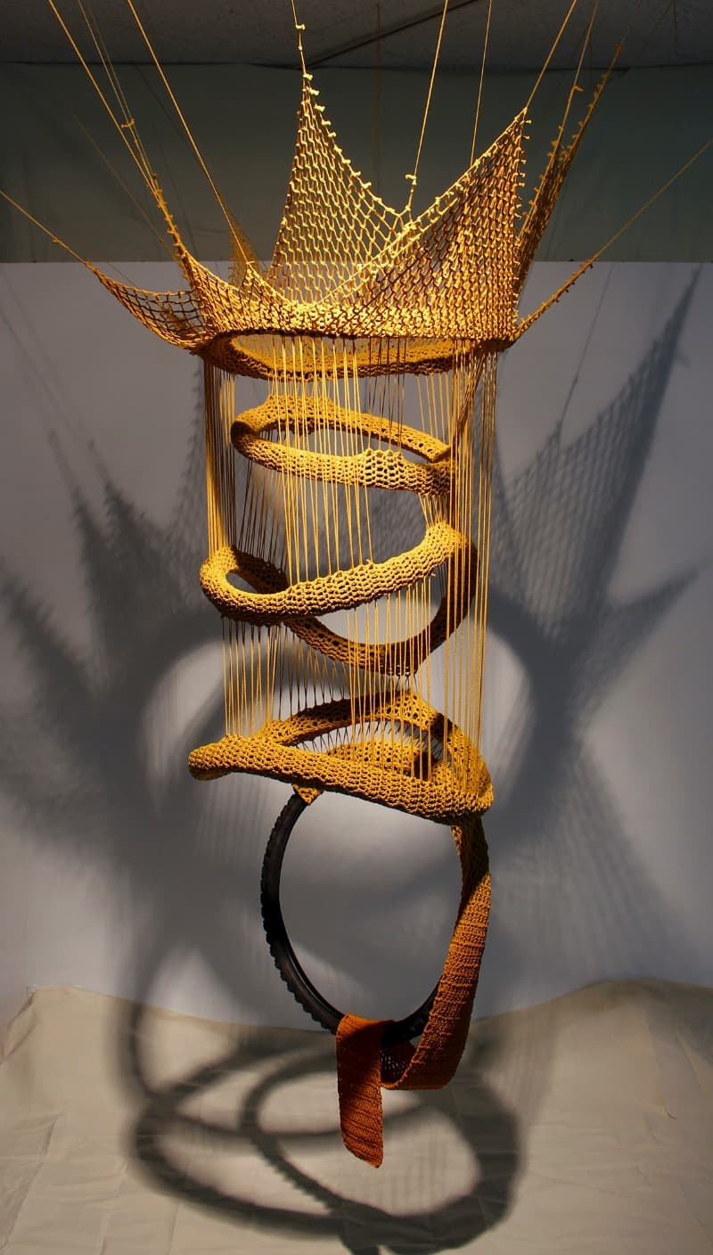 임도 - Crown · 혼합재료 · 261x133x127cm · 2019 · Crown · Mixed material