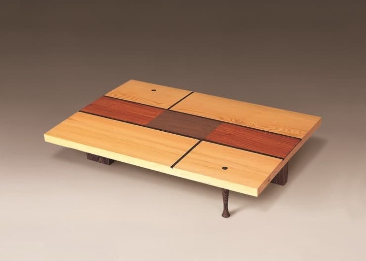 선과 면의 구성1 · 홍송,웬지,호두나무,가링 · 37.5×56×12cm · 2009 · Composition of Lines and Faces1