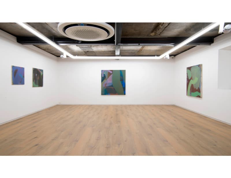 <I FEEL GUILTY ABOUT MISSING YOU BECAUSE I DIDN'T FEEL GUILTY ABOUT LEAVING YOU> 전시전경 · installation view