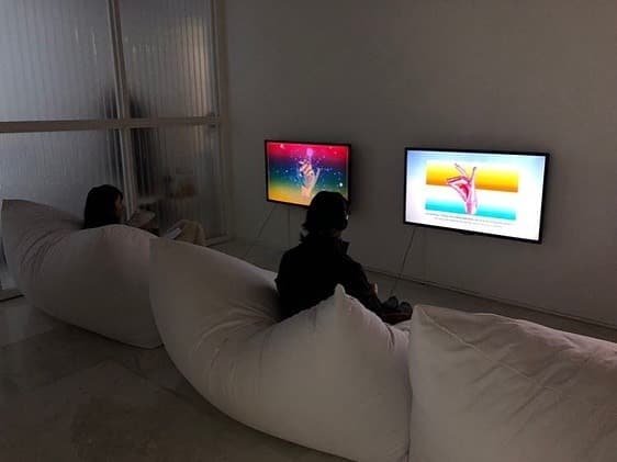 슬픔채널 Sadness Channel · 전시전경 · Sadness Channel · Exhibitiion View