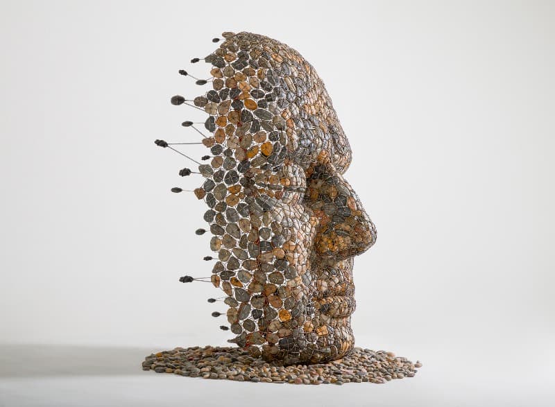 Enclose-Face 2019 · stainless steel, stone · 140X100X210Cm · 2019 · Enclose-Face 2019 · stainless steel, stone