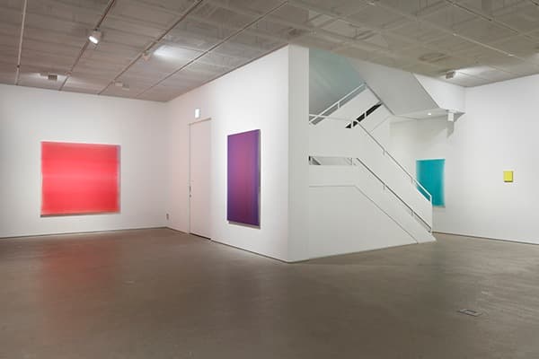 <Between color and light> 전시전경 · Exhibition view