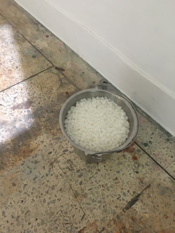 응결정 · wax, stainless, variable dimensions · 2019 · Thermo crystal · wax, stainless, variable dimensions