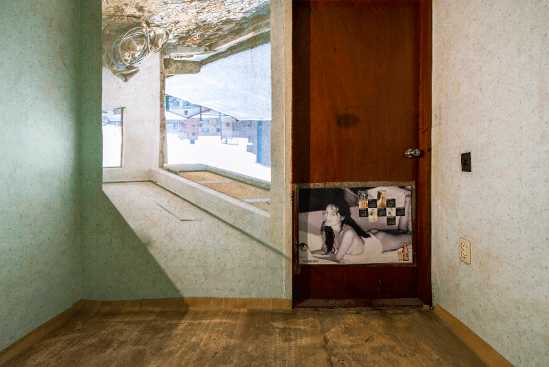 Vacant Room #3_나주시 중앙동 114-2 · Inkjet Print · 50x76cm · 2015 · Vacant Room #3_Jungang-dong, Naju 114-2 · Inkjet Print