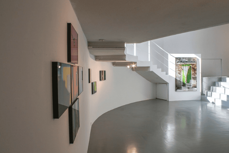 Installation view ⓒTim Parchikov, 사진제공 공근혜갤러리