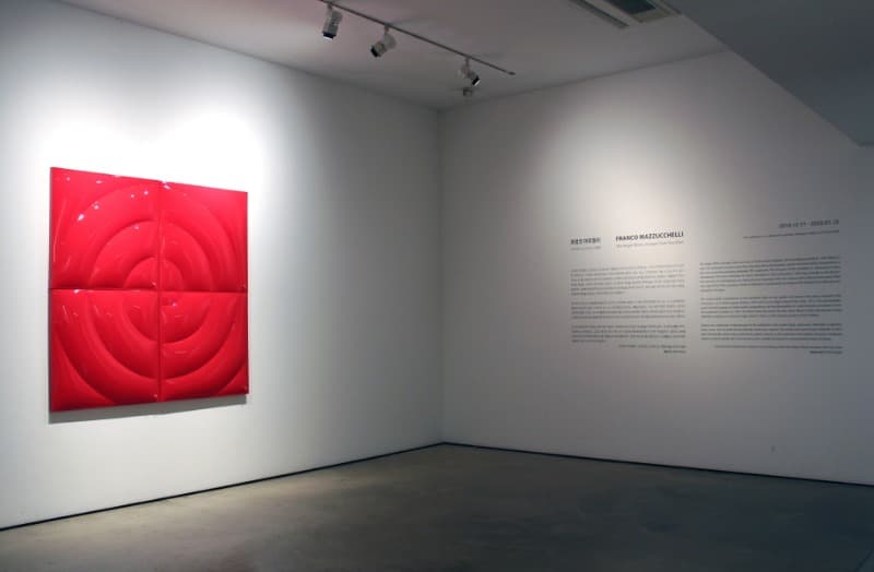 <프랑코 마추켈리: 고공 회전, 당신보다도 격렬한 > 설치전경 · Installation view