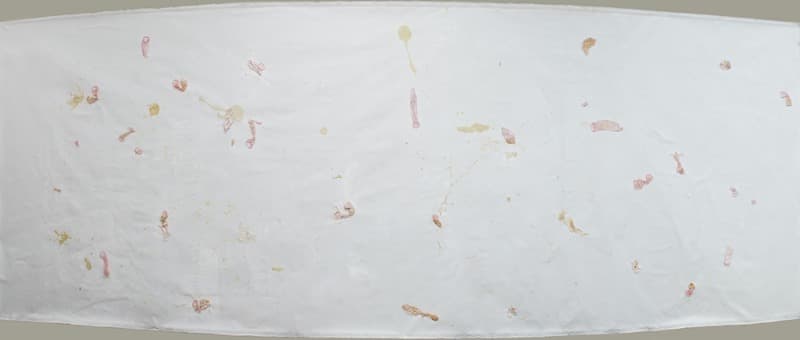 캔버스와 물감의 관계 · 면천에 아크릴, 피임용 콘돔 오브제 · 164x464cm · Intercourse of surface and medium · Acrylic color on linen, contraceptive Objet