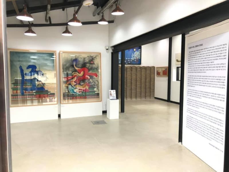 전시 전경 · Installation view
