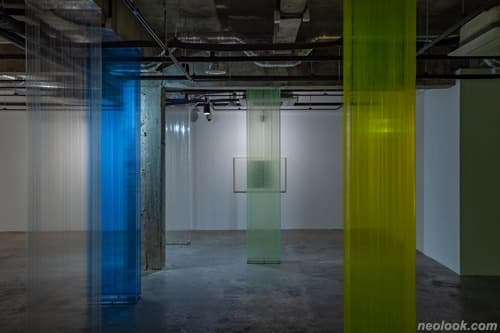 최성임_나무 · 비닐, 파이프 · 가변설치 · 2019 · Choi Sung-Im_Tree · vinyl, pipe