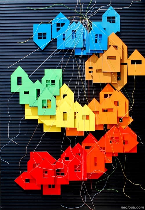 Collage city, Cutting · 실에 왁스, 종이에 아크릴채색 · 70×70cm · 2019 · Collage city, Cutting · Wax in thread, acrylic in paper