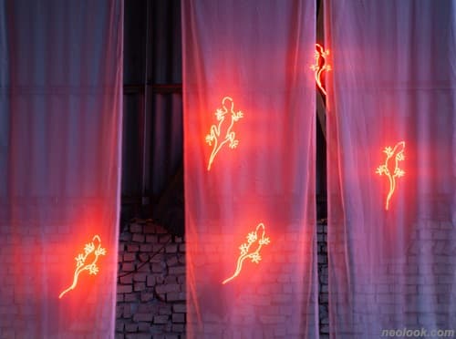 WISH 1008 · 네온, 나무 · 250×200cm · WISH 1008 · Neon, Tree