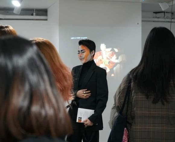 오프닝 퍼포먼스 _ 아장맨