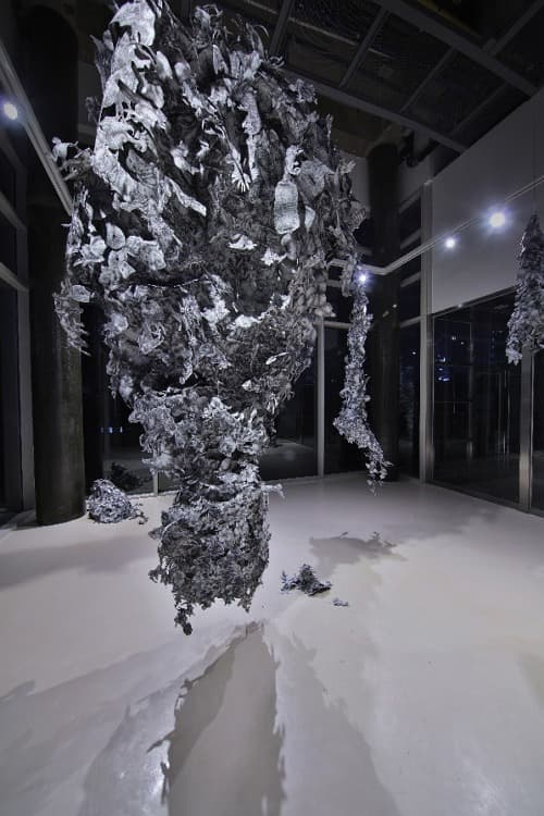 Chaos · 종이에 펜, 잉크젯 프린트 · 가변설치 · 2020 · Chaos · Pen on paper, inkjet printing
