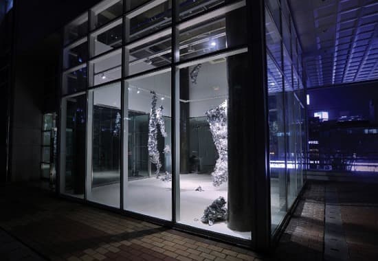 Chaos · 종이에 펜, 잉크젯 프린트 · 가변설치 · 2020 · Chaos · Pen on paper, inkjet printing