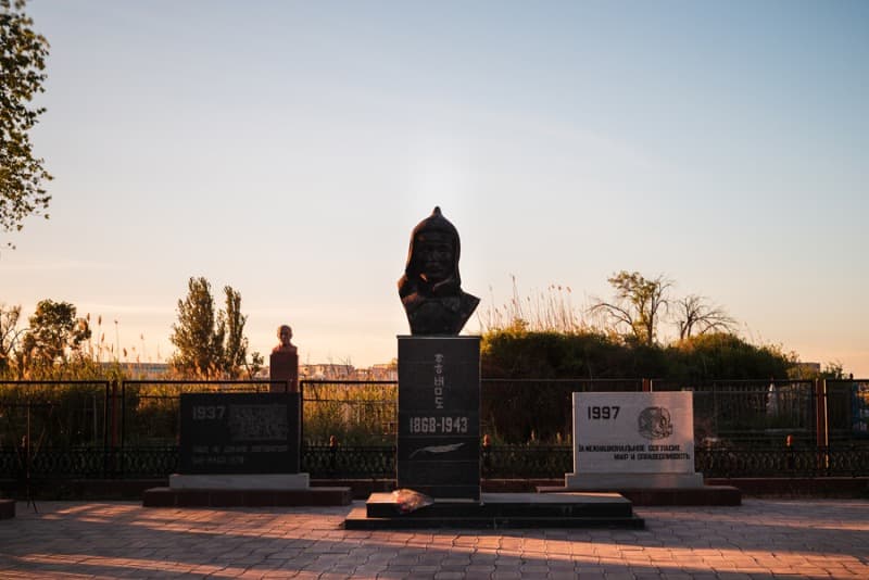 뭉우리돌을 찾아서 카자흐스탄, 독립운동가 홍범도 묘지 · Finding Mungi Dolls,  Independence Activist Hong Beom-do's graveyard, Kazakhstan