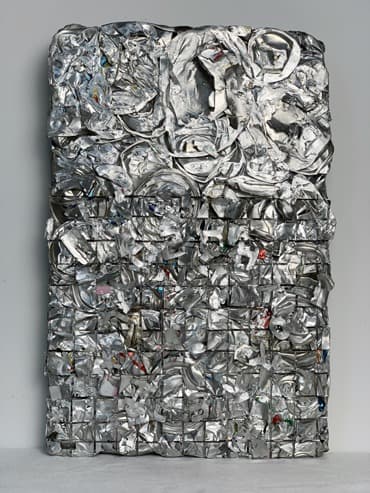 김결수_Labor & Effectiveness · 알루미늄캔 · 40x26x4cm · 2012 · Kim Kyul-Soo_Labor & Effectiveness · Aluminum can