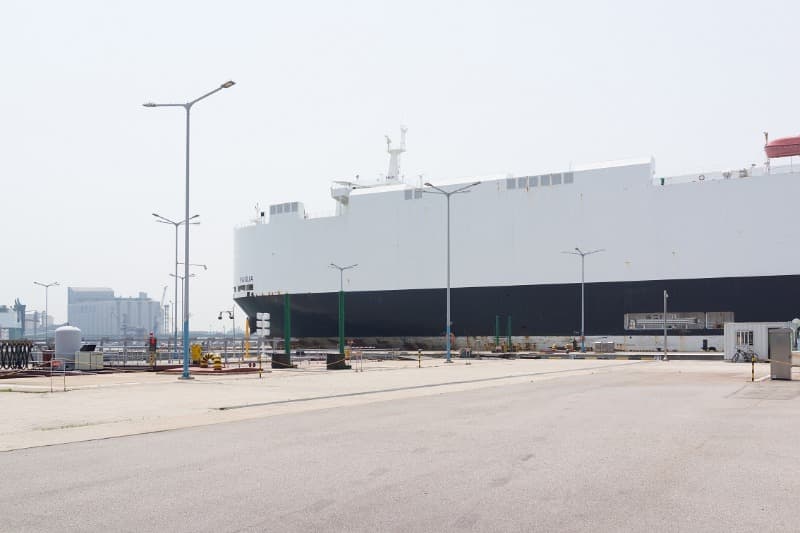 Mid Land_Incheon · 70×100cm · 2014 · Mid Land_Incheon