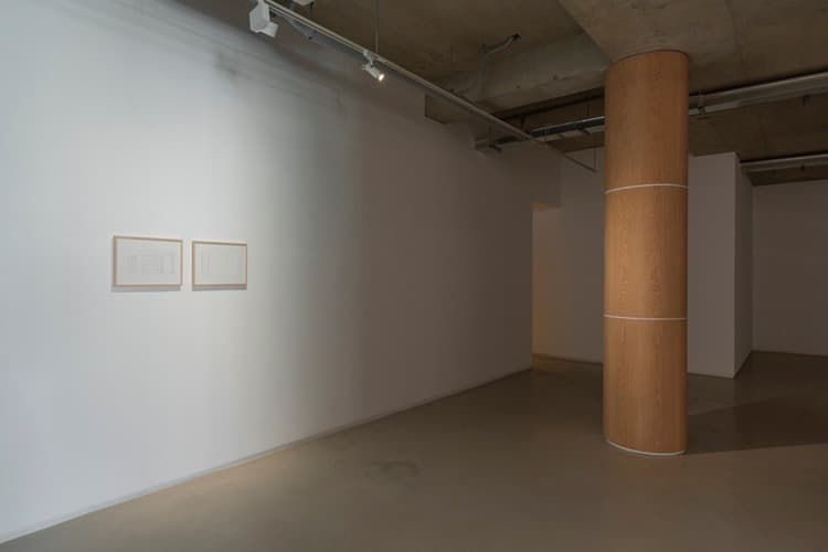 이종건  Three pillars and a wall · installation view at PIBI GALLERY  2020 ⓒ Jonggeon Lee / PIBI Gallery · Three pillars and a wall