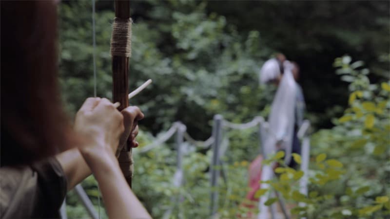 이윤이 - 메아리 · 단채널 영상, 컬러, 사운드 · 20분 · 2016 · hearts Echo Like Mercury