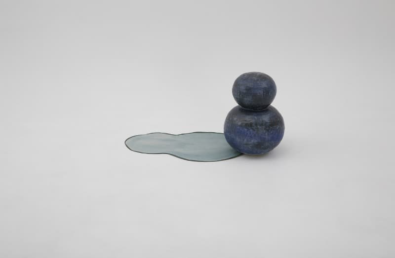그림자 아이 · Glazed Ceramic · 28x28x39m · 2020
