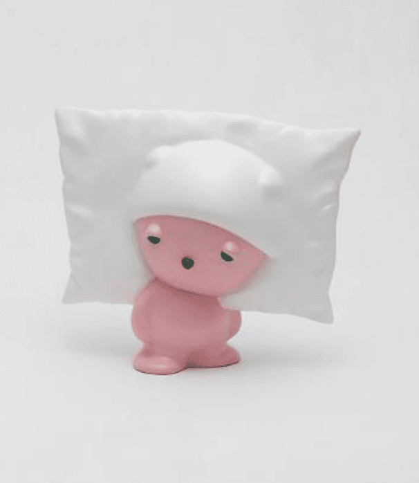 노준_Sleebu always ready to sleep · car paint on plastic · 50x22x39cm · 2019 · Sleebu always ready to sleep · car paint on plastic