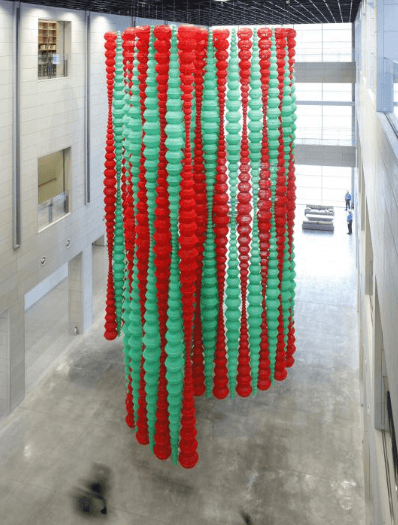 카발라 · plastic baskets, steel frame, variable installation · 16m · 2013, [출처] 대구미술관 홈페이지 · plastic baskets, steel frame, variable installation