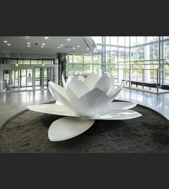 백련-범 문화적의식 · 알루미늄에 도장 · 550x550x260cm