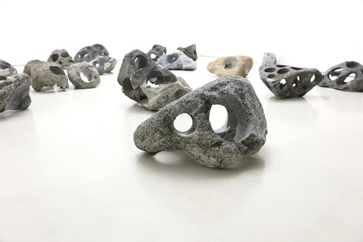 aporia, 자연석, 26ea, 2017-2020 (출처=봉산문화회관)